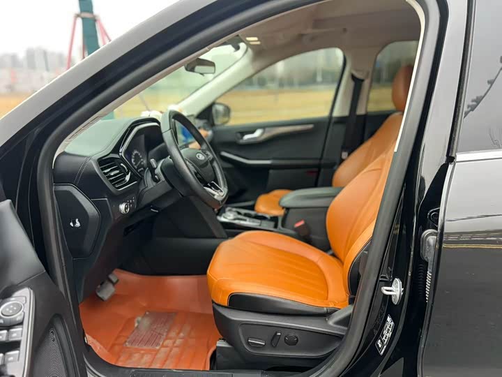 Фото 5 - Ford Escape