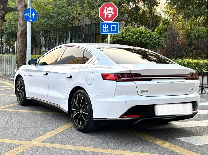 Фото 9 - BYD Han