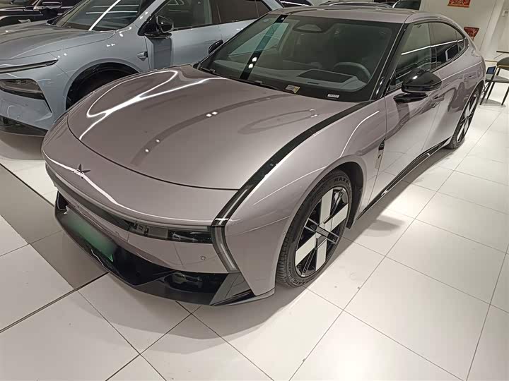 Фото 1 - XPeng P7