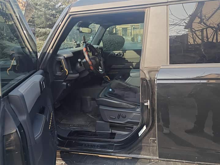 Фото 9 - Ford Bronco