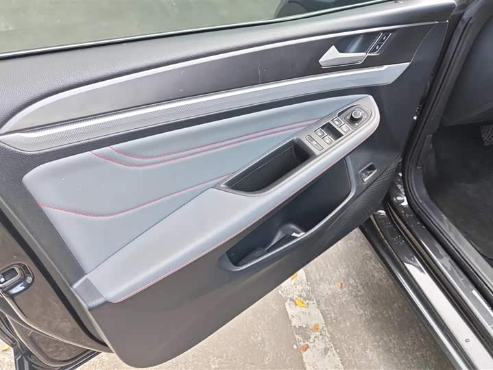 Фото 7 - Volkswagen Lamando L