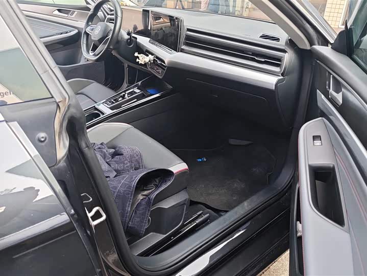 Фото 8 - Volkswagen Lamando L