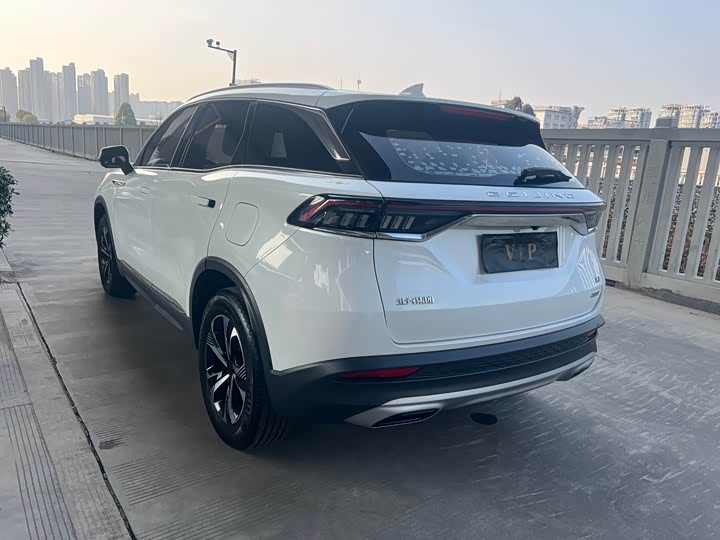 Фото 8 - Beijing X7