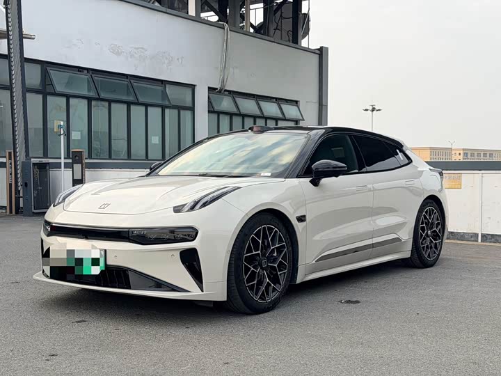 Фото 1 - Zeekr 001