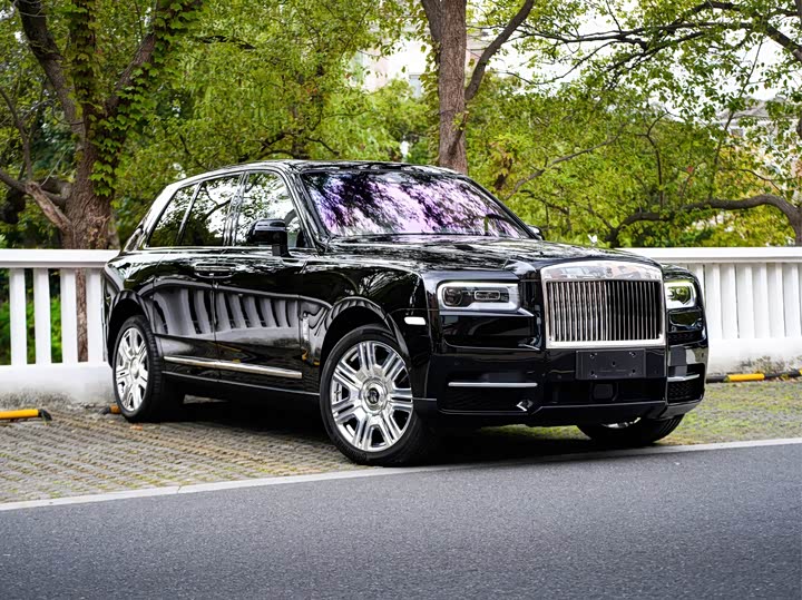 Фото 5 - Rolls-Royce Cullinan