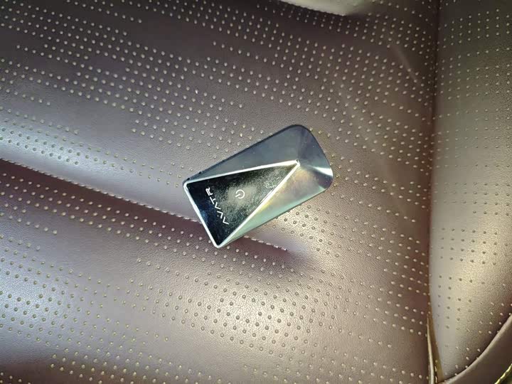 Фото 9 - Avatr 07