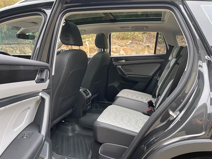 Фото 6 - Volkswagen Tayron