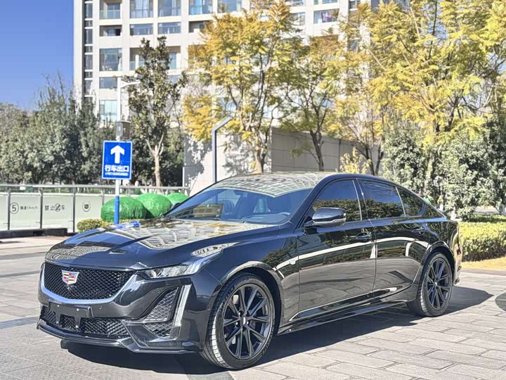 Фото 1 - Cadillac CT5