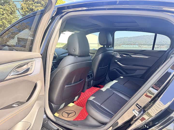 Фото 6 - Cadillac CT5