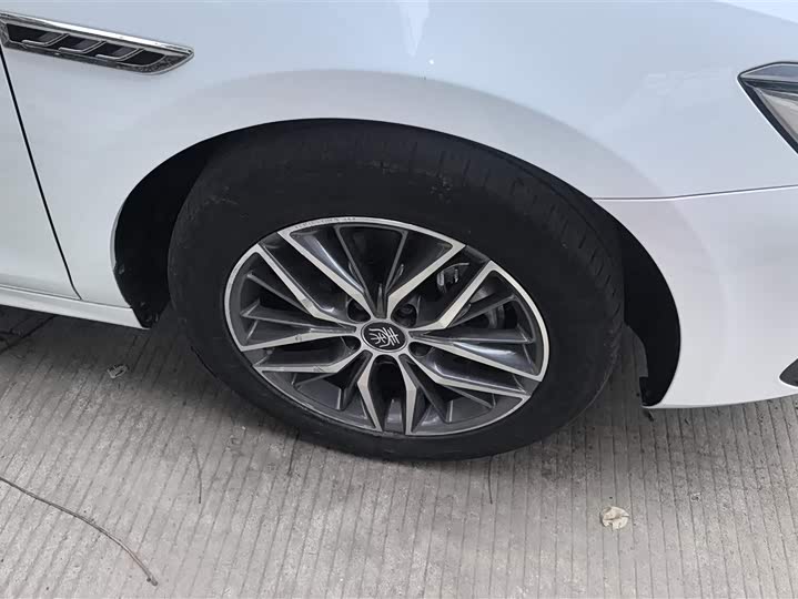 Фото 6 - BYD Qin Plus