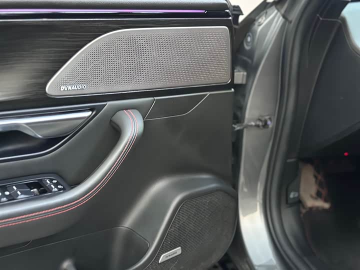 Фото 3 - XPeng P7