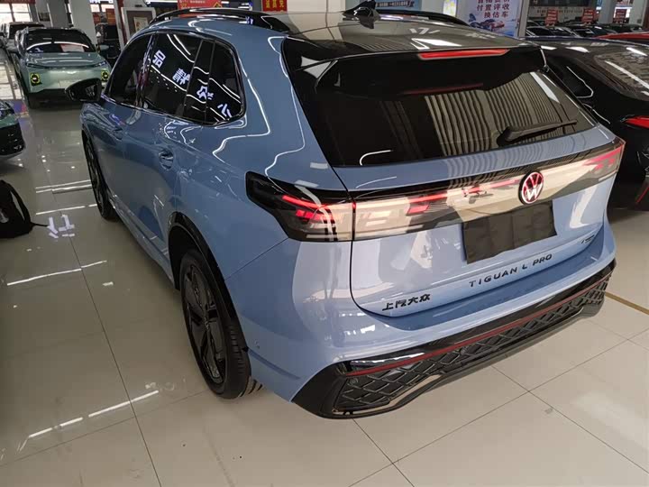 Фото 5 - Volkswagen Tiguan L Pro