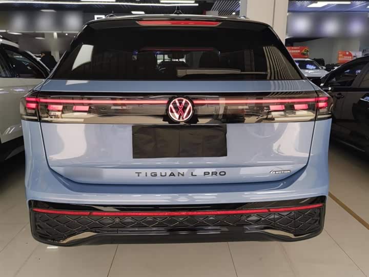 Фото 6 - Volkswagen Tiguan L Pro