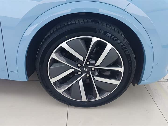 Фото 6 - LiXiang L7