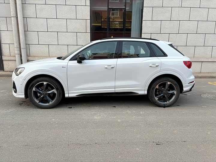 Фото 5 - Audi Q3
