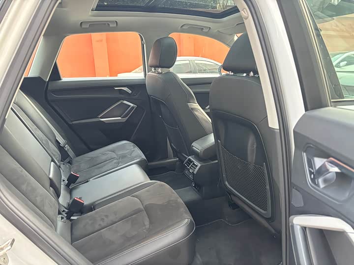 Фото 7 - Audi Q3