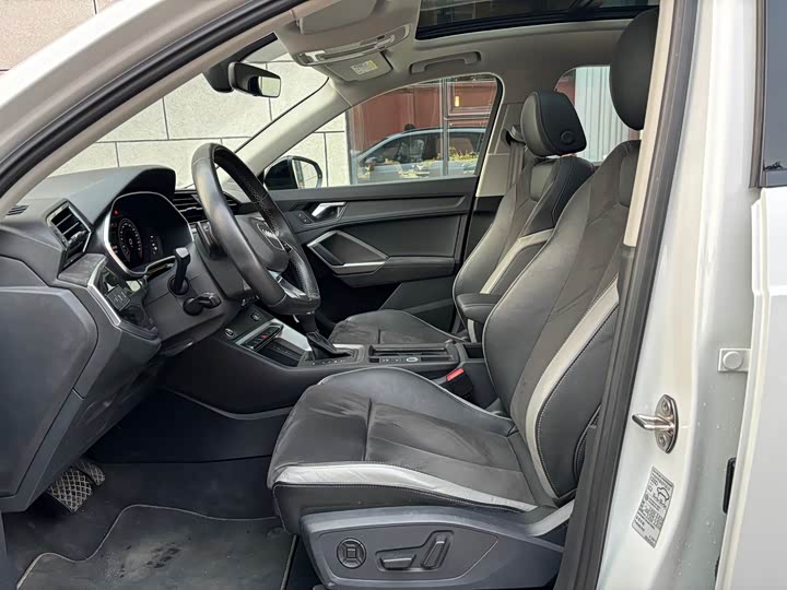 Фото 9 - Audi Q3