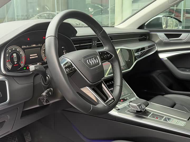 Фото 9 - Audi A7