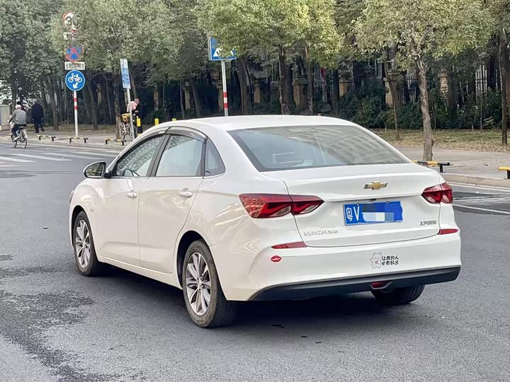 Фото 5 - Chevrolet Monza