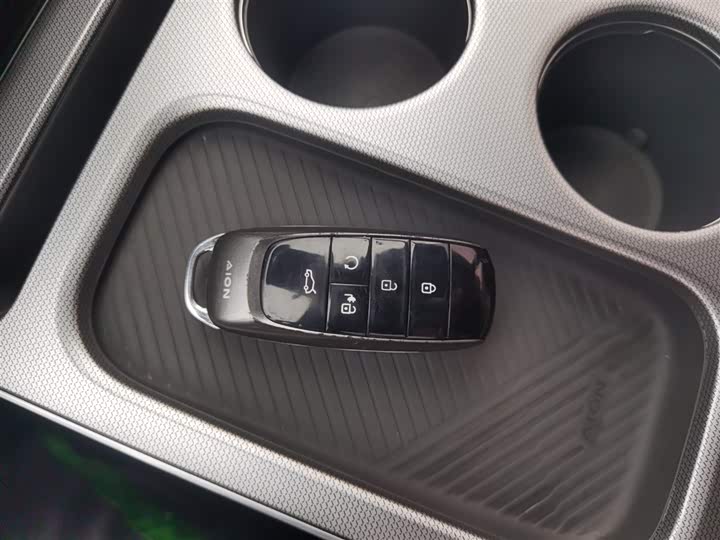 Фото 9 - GAC Aion Y