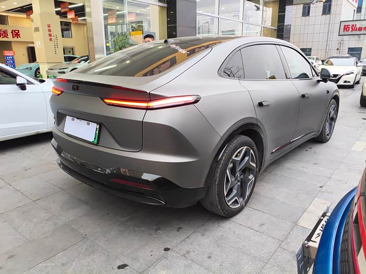 Фото 6 - Nio Onvo L60