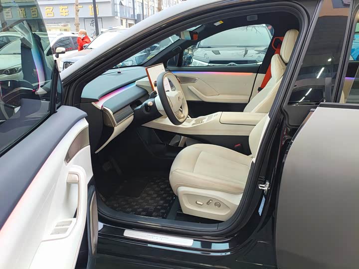 Фото 8 - Nio Onvo L60