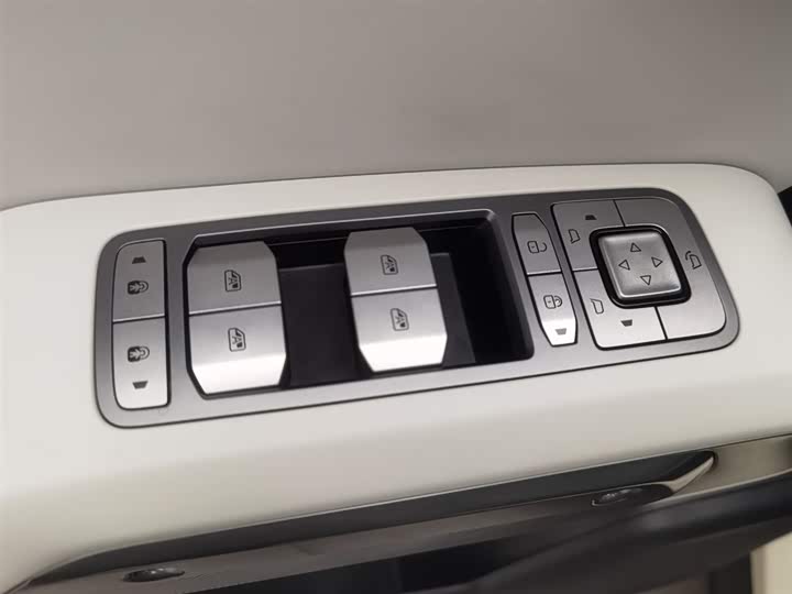 Фото 9 - BYD FangChengBao Titanium 3 (Tai 3)