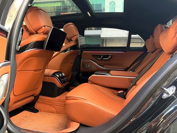 Фото 6 - Mercedes-Benz S-Class