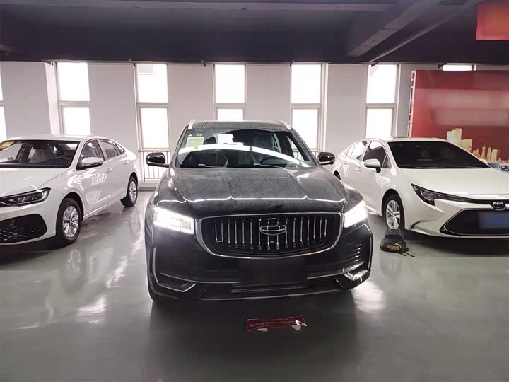 Фото 3 - Geely Monjaro