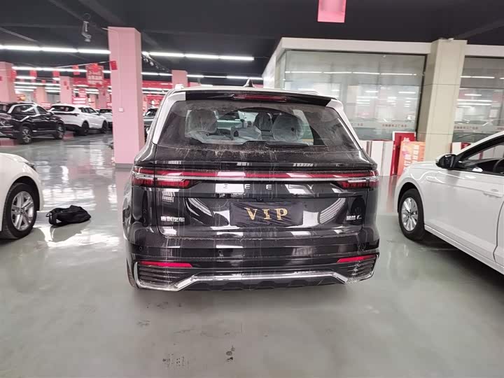 Фото 6 - Geely Monjaro