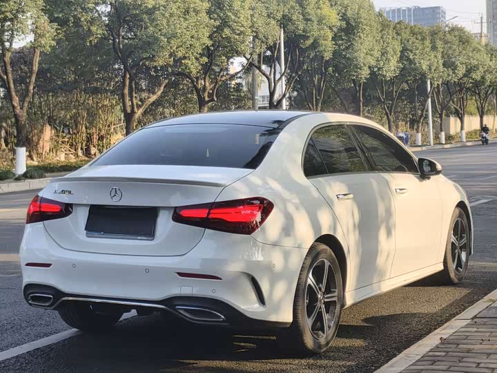 Фото 7 - Mercedes-Benz A-Class