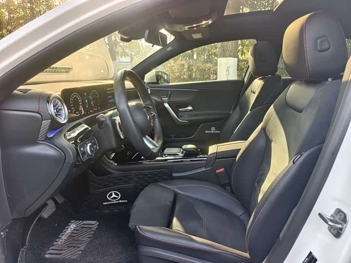 Фото 9 - Mercedes-Benz A-Class