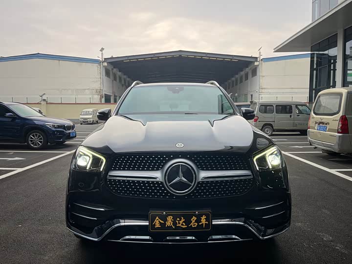 Фото 1 - Mercedes-Benz GLE-Class