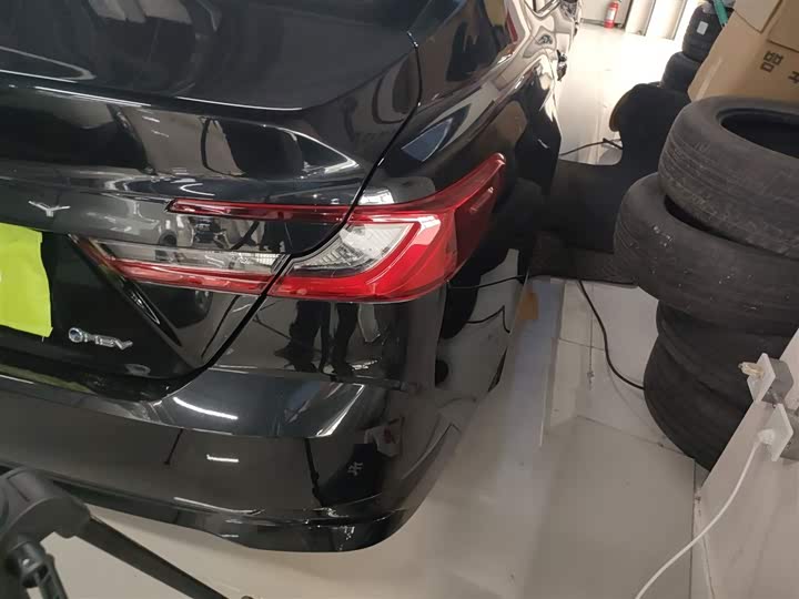 Фото 8 - Toyota Camry