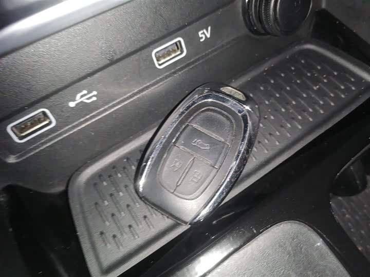 Фото 9 - Maxus G50