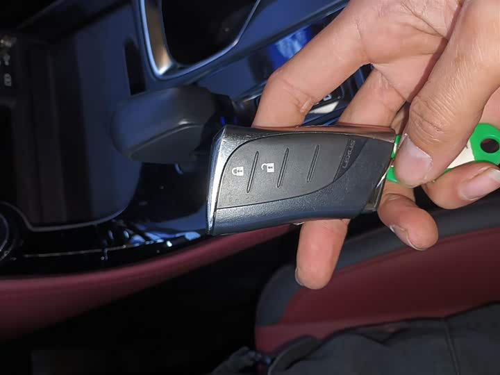 Фото 9 - Lexus NX