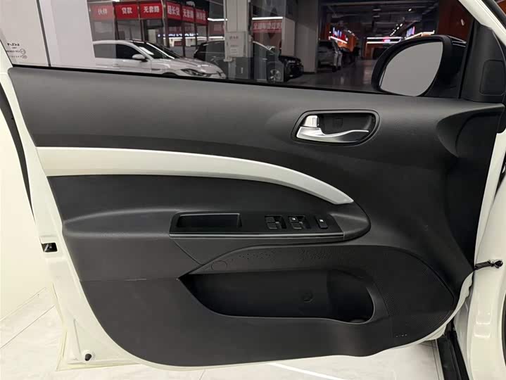 Фото 9 - Kia KX1