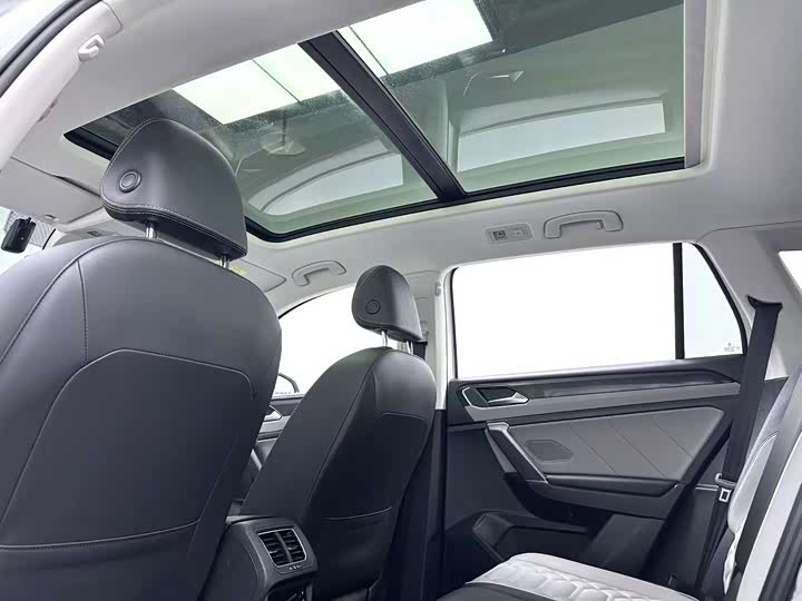 Фото 5 - Volkswagen Tayron