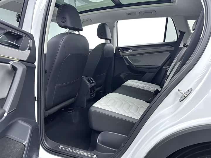 Фото 8 - Volkswagen Tayron