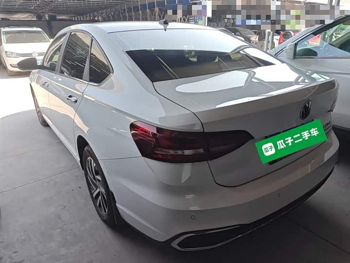 Фото 5 - Volkswagen Lavida