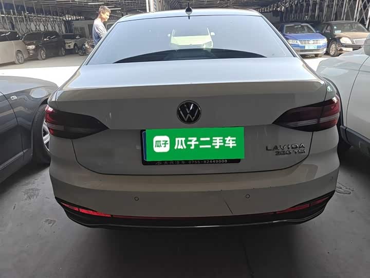 Фото 6 - Volkswagen Lavida