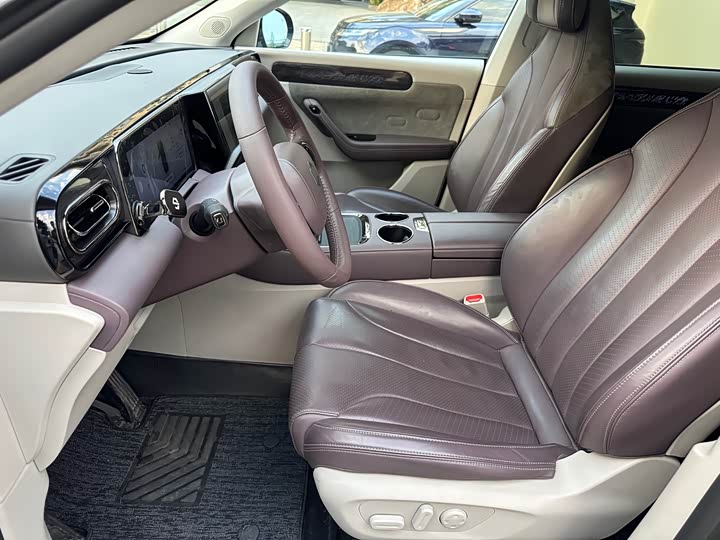 Фото 9 - Leapmotor C11