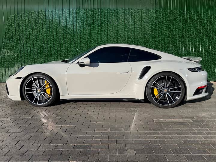 Фото 3 - Porsche 911