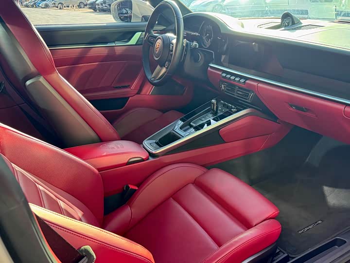 Фото 4 - Porsche 911