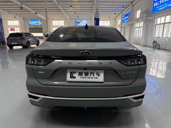 Фото 5 - Ford Mondeo