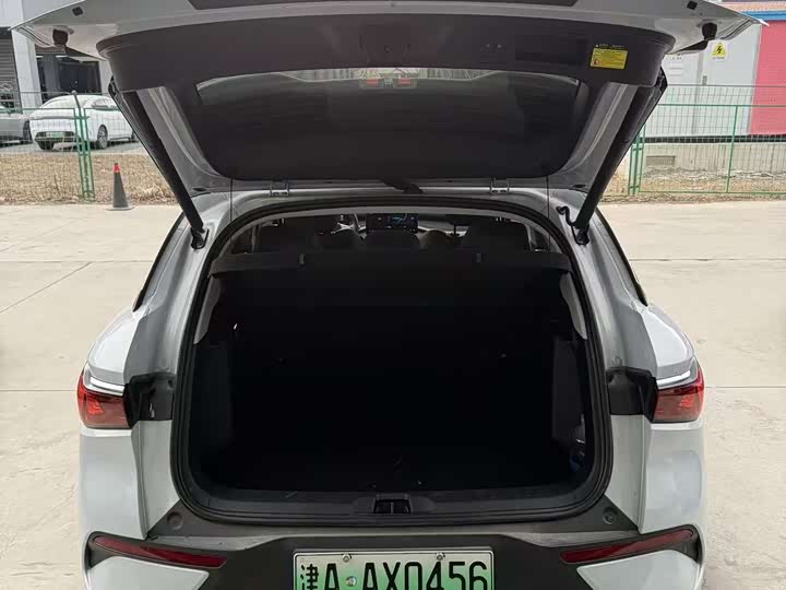 Фото 8 - BYD Yuan Plus