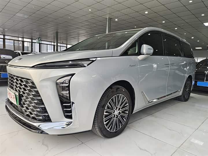 Фото 1 - Buick GL8 Hybrid