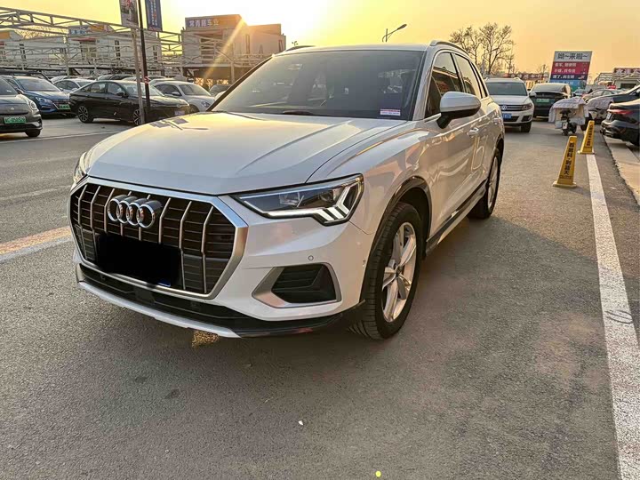 Фото 1 - Audi Q3