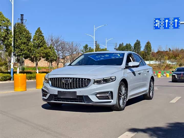 Фото 1 - Geely Preface