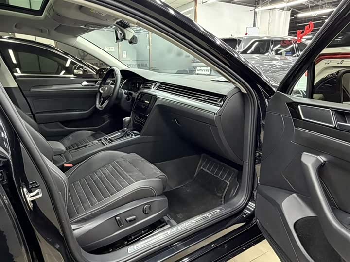 Фото 6 - Volkswagen Magotan